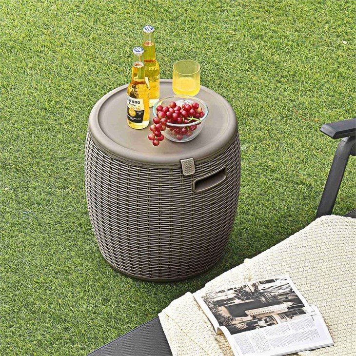 Cooler bar table 9-3